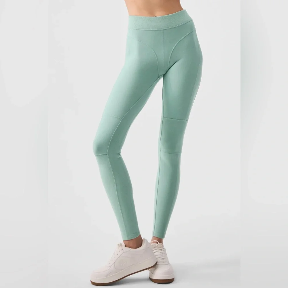 Alo SET | Alosoft Head Start Bra + Leggings